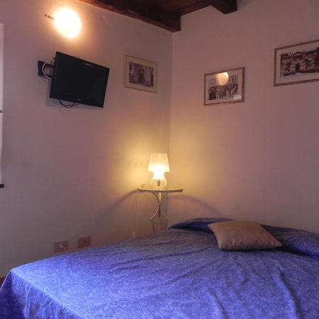 Agriturismo La Calamaia Gorfigliano Bilik gambar